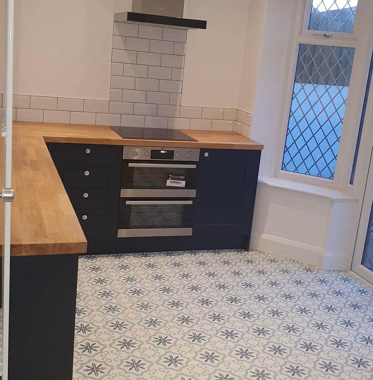 Kitchen — Appliances & Tiling